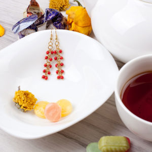 Купить Длинные серьги с кораллом