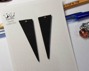 Купить Серьги гвоздики золотые треугольники