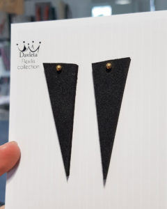 Купить Серьги гвоздики золотые треугольники