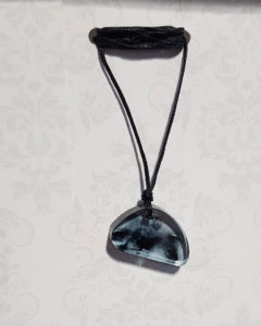 Купить Кулон из ювелирной смолы с черным дымом, неправильная форма
