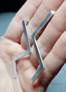 Купить украшение в подарок